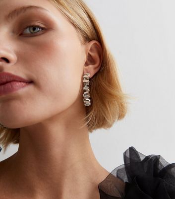 Blooming Pearl Earrings - Secret Box New York